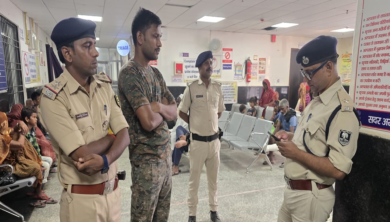 अस्पताल पहुंची सहरसा पुलिस की टीम।