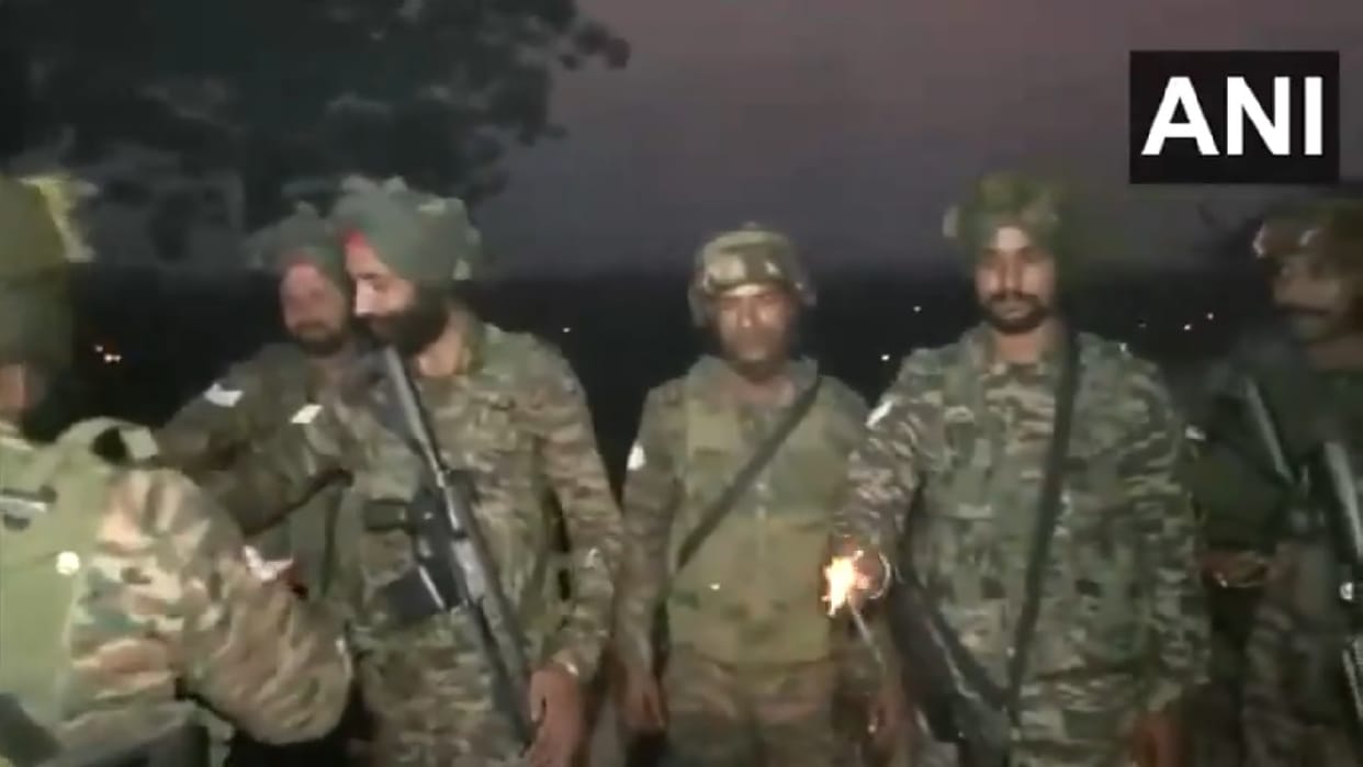 Army soldiers celebrated Diwali on LOC