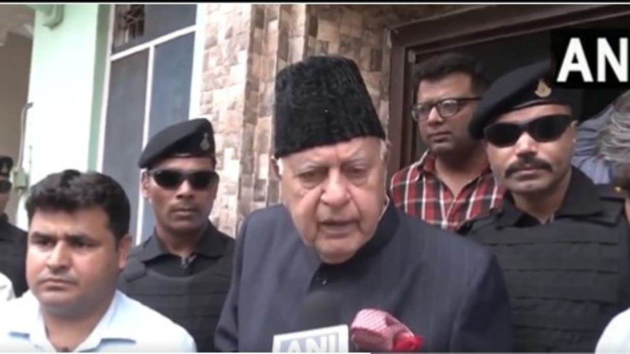 Jammu Kashmir: Farooq Abdullah gave best wishes on Diwali, may people progress, may God give progress