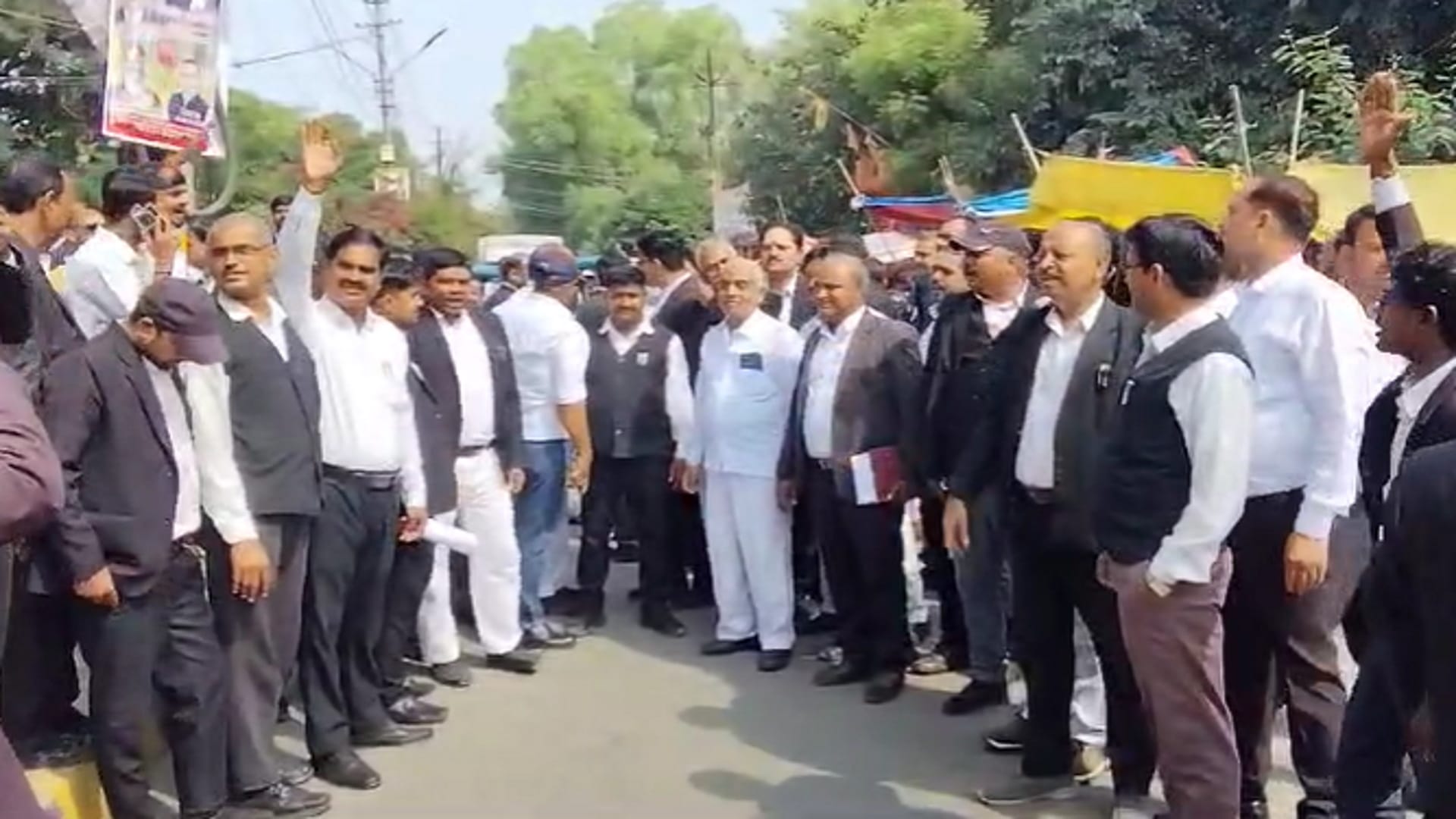 Testimony and debate could not take place in Ghaziabad court ruckus case