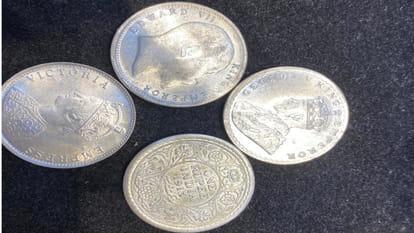 Fake silver coins were sold in large quantities on the occasion of Dhanteras in Gorakhpur.