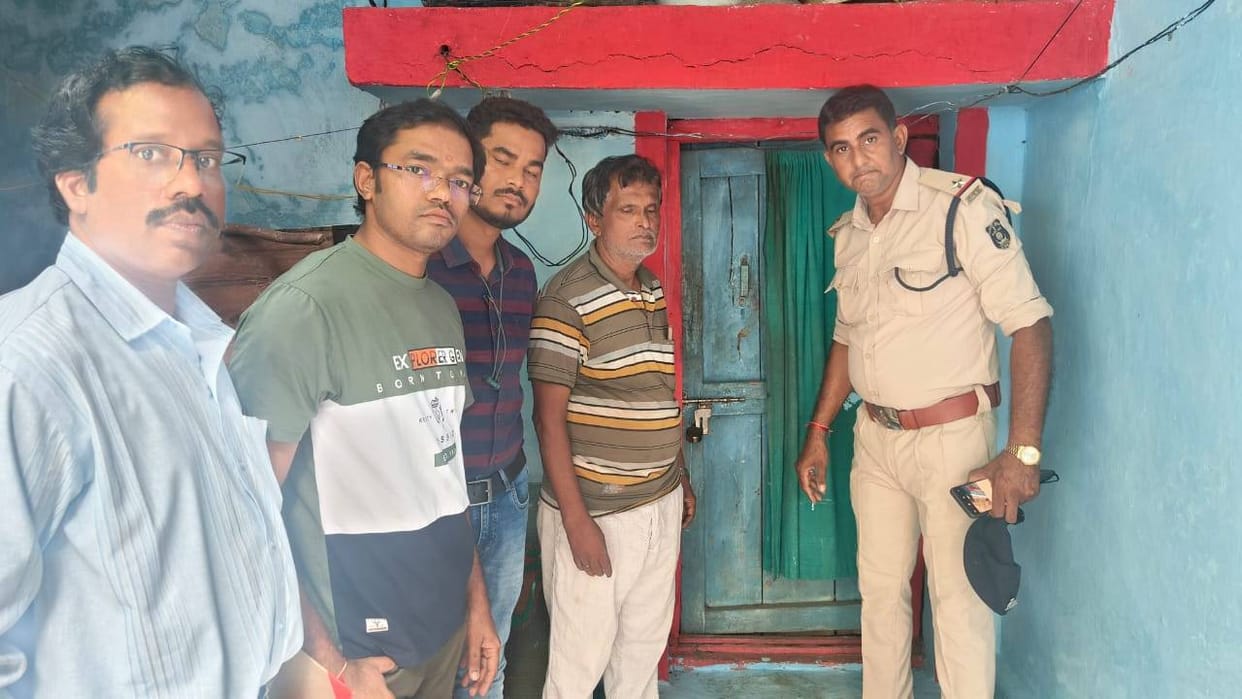 health department took major action against quack doctors in Gariaband