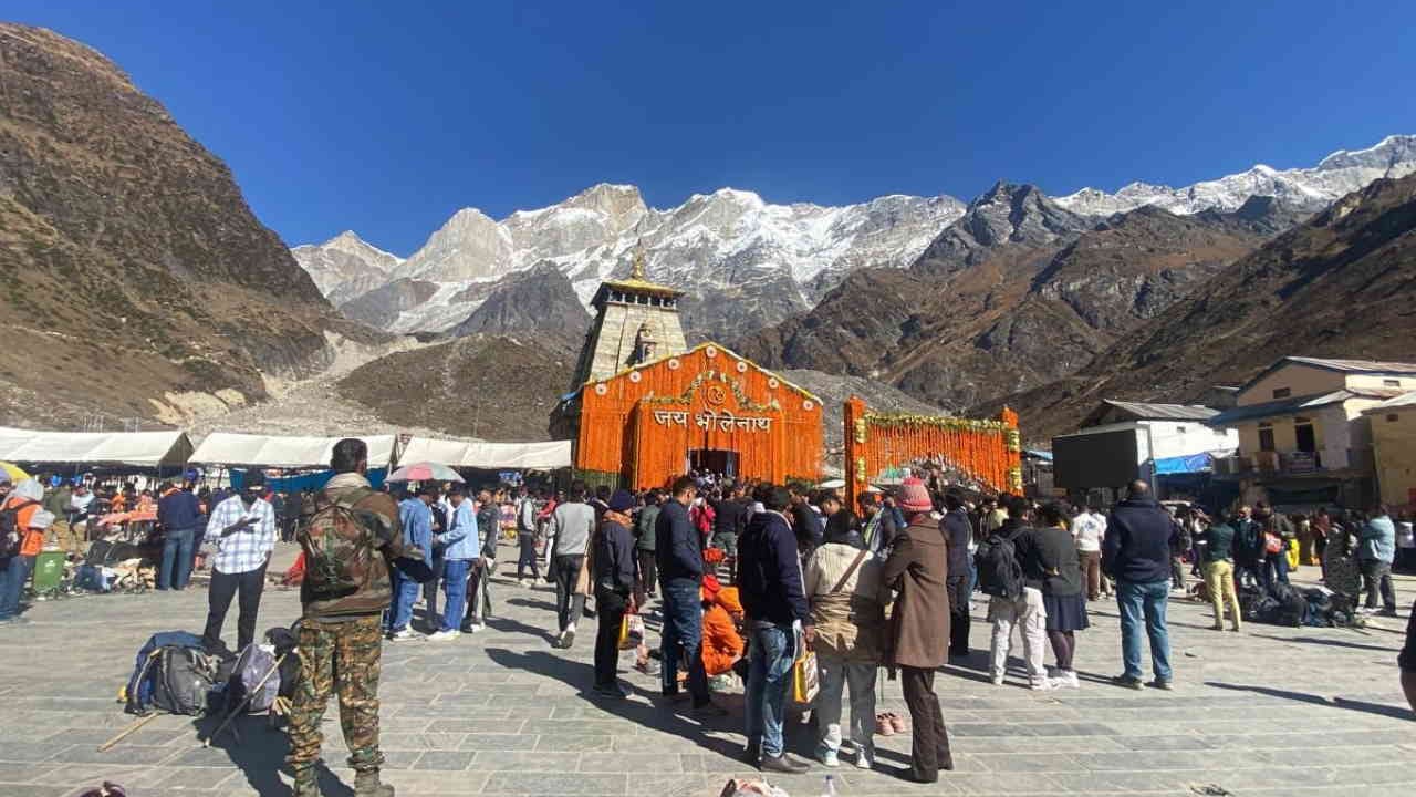 Kedarnath Heli Service Ticket booking for Kedarnath Dham full people craze or agents fraud scam read Updates