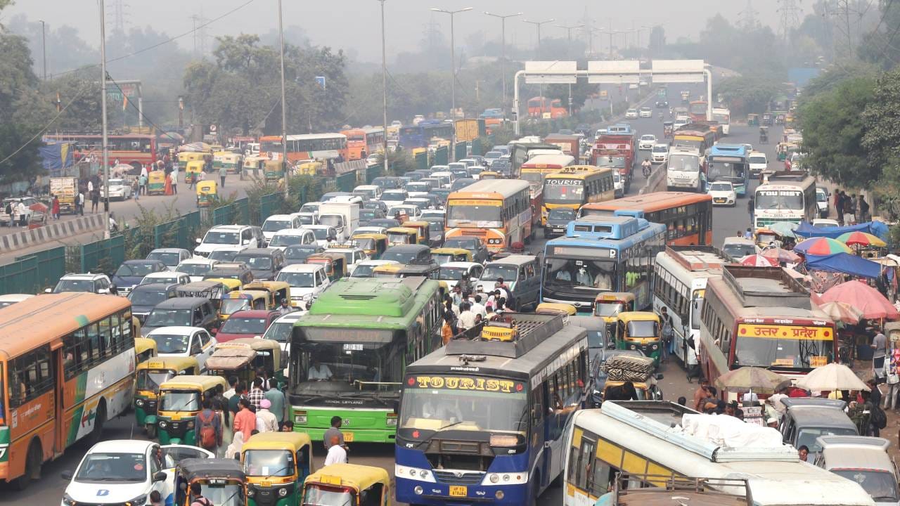 Photos show traffic jams at many places in Delhi NCR before Diwali