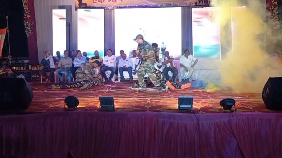 शहीद परिवारों के सम्मान के साथ दीपावली की शुरुआत