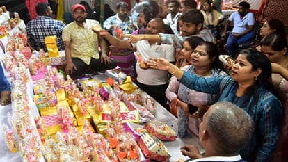 Dhanteras 2024: Money rained in the markets, estimated business of Rs 1.5 thousand crores