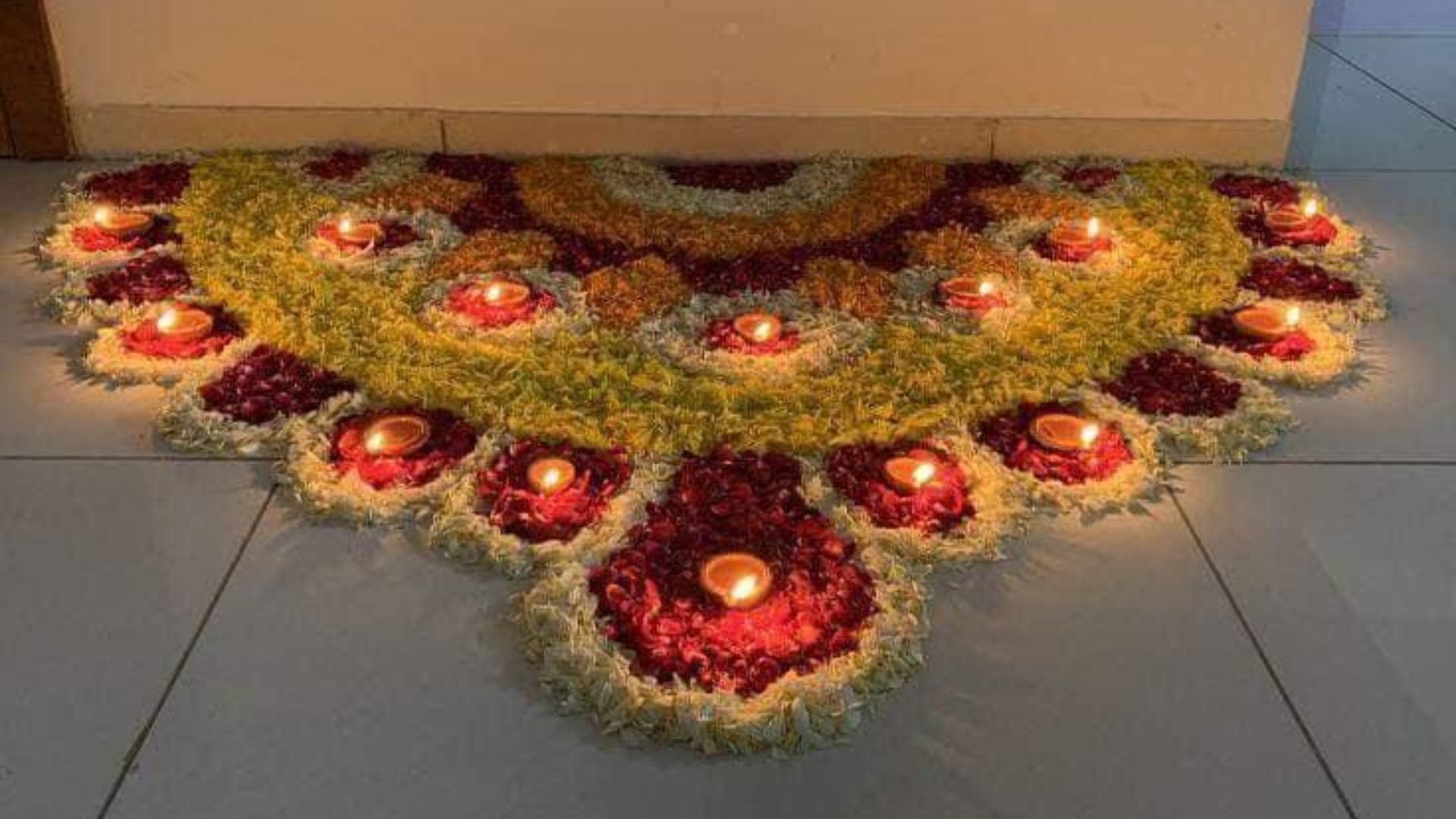 Diwali Special Flower Rangoli Ideas with image 10 Minute Diwali Rangoli Designs