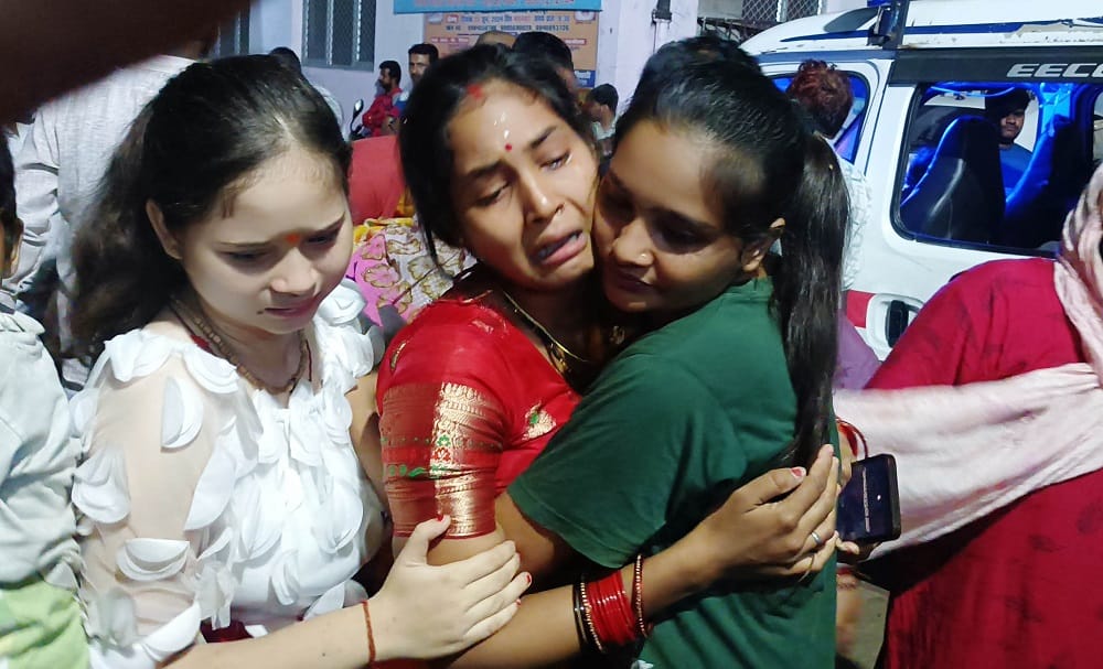 Three deaths in Hamirpur accident The funeral procession of the father and the two sons was taken out together