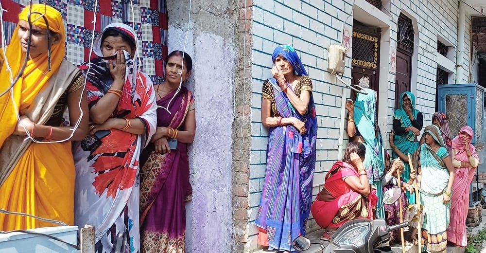 Three deaths in Hamirpur accident The funeral procession of the father and the two sons was taken out together