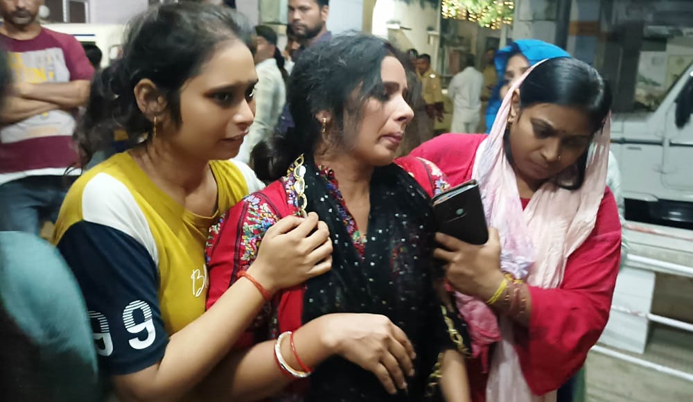 Three deaths in Hamirpur accident The funeral procession of the father and the two sons was taken out together