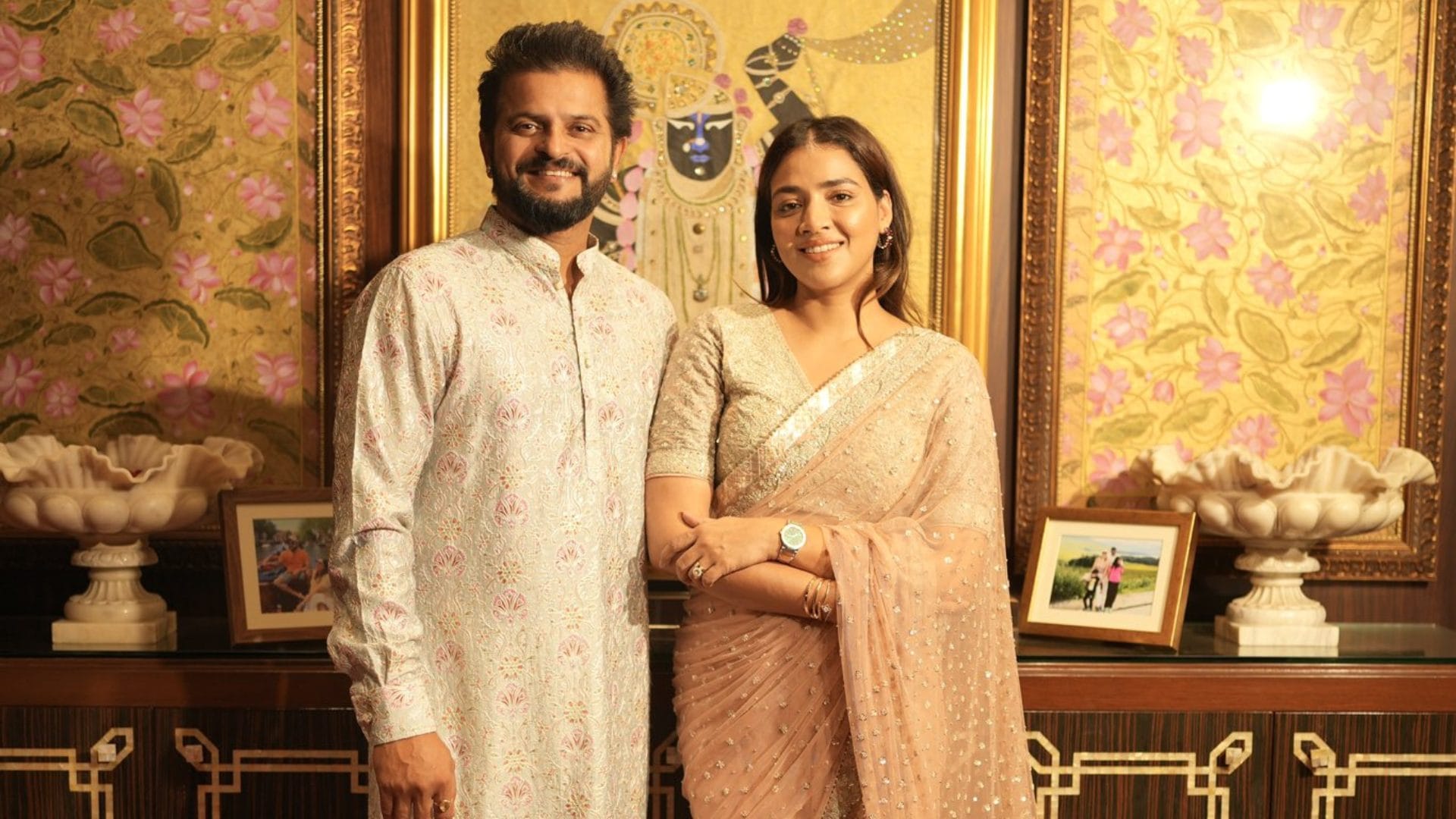 sachin tendulkar gautam gambhir cheteshwar pujara vinesh phogat celebrated diwali wished fans