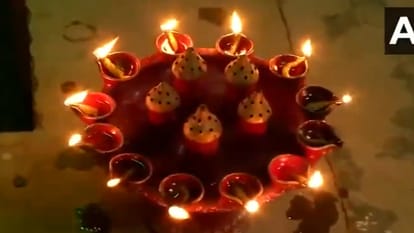 Lal Chowk bathed in lights this is how army soldiers celebrated Diwali away from home in J&K