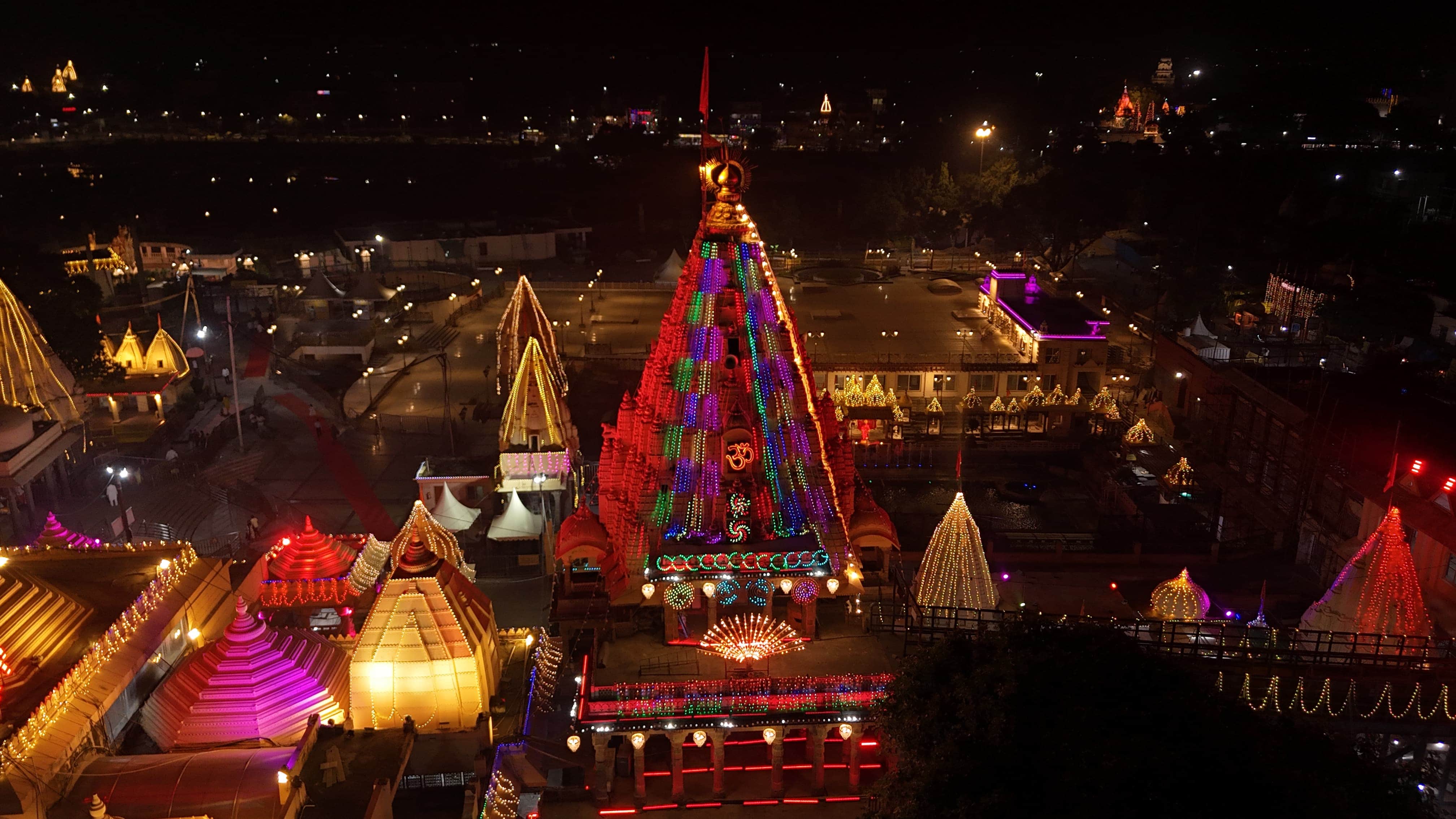 Tourist Places to Visit in Madhya Pradesh in Winter Know Names and Locations