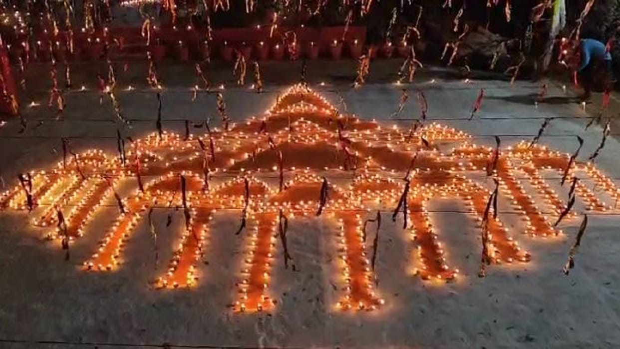 prisoners celebrated Deepotsav in the shahjahanpur district jail