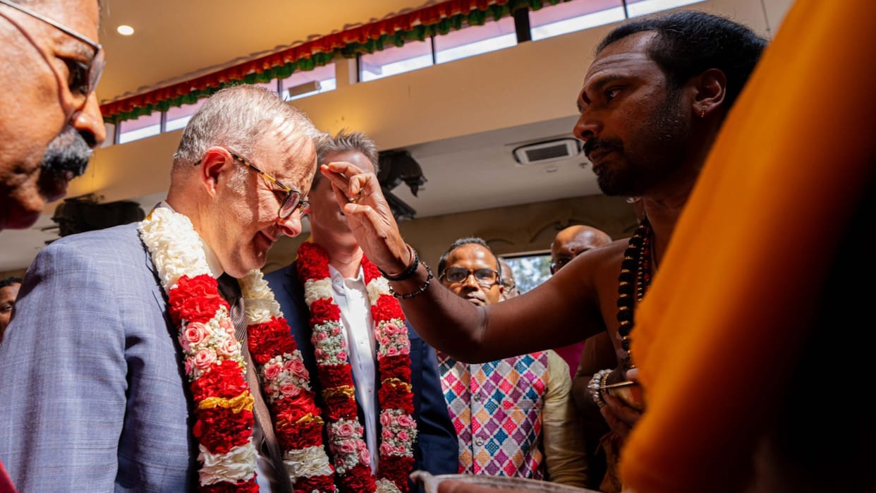 Australia: PM Albanese reached temple on Diwali, inaugurated new kitchen occasion of Freedom from Prison Day