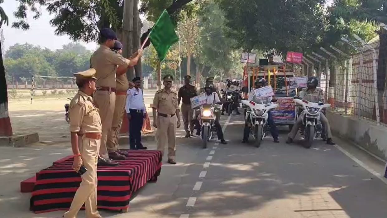 Traffic month begins awareness rally flagged off, program will run for entire month