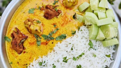 Govardhan Puja 2024 how to make kadhi chawal shri krishna bhog recipe in hindi