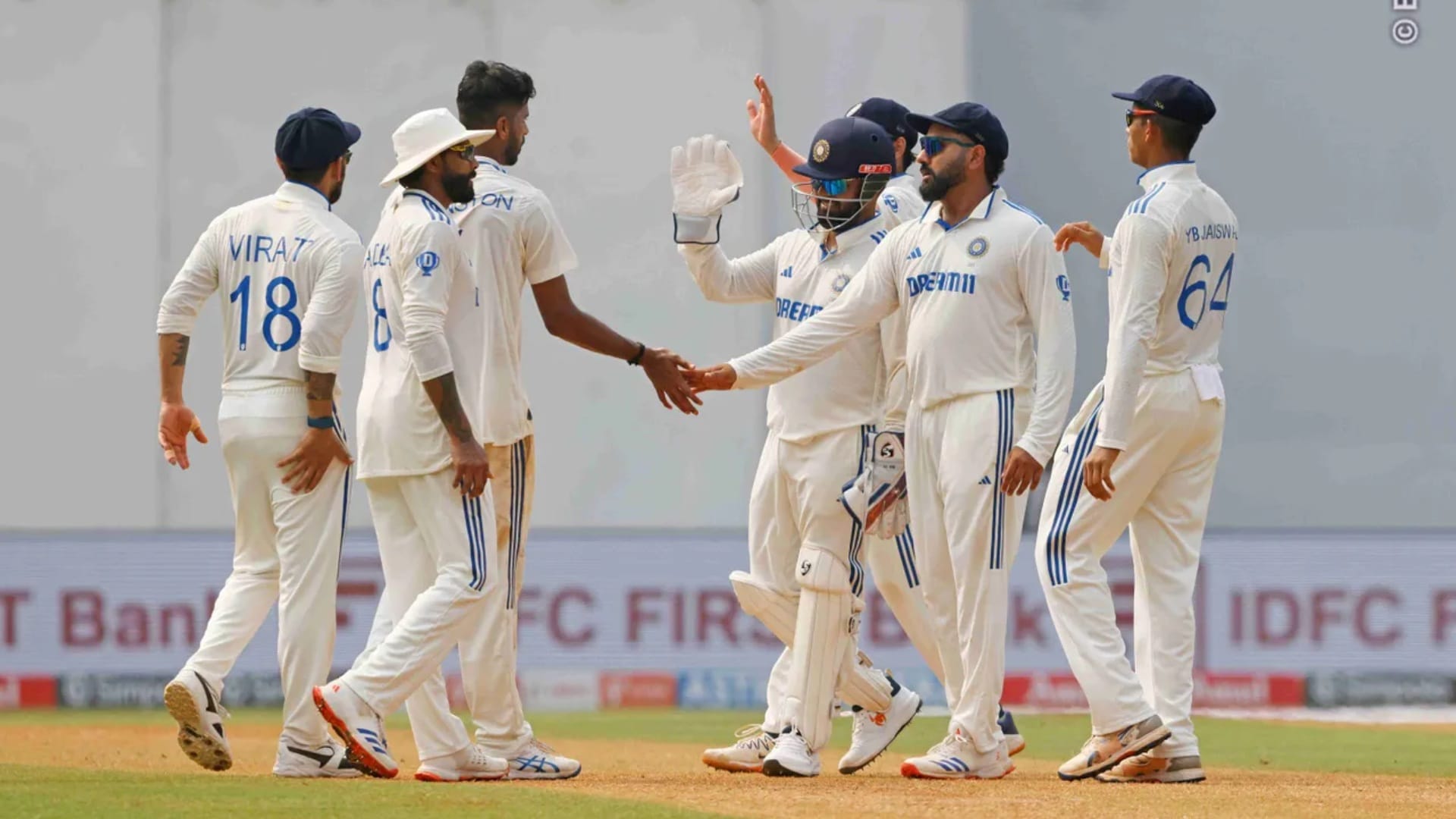 Sunil Gavaskar vs Aaron Finch on Advice Of Replacing Rohit Sharma As Captain in India vs Australia Test Series