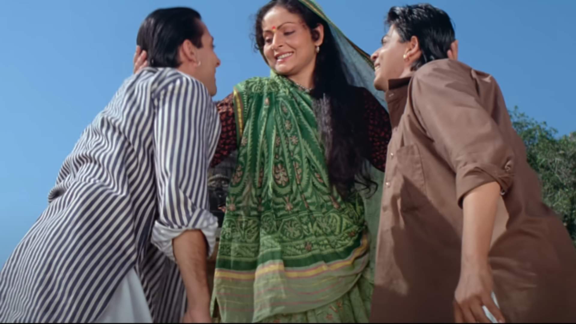 Rakesh Roshan revealed Shah Rukh Khan walked out from Karan Arjun Salman Khan were brought on board