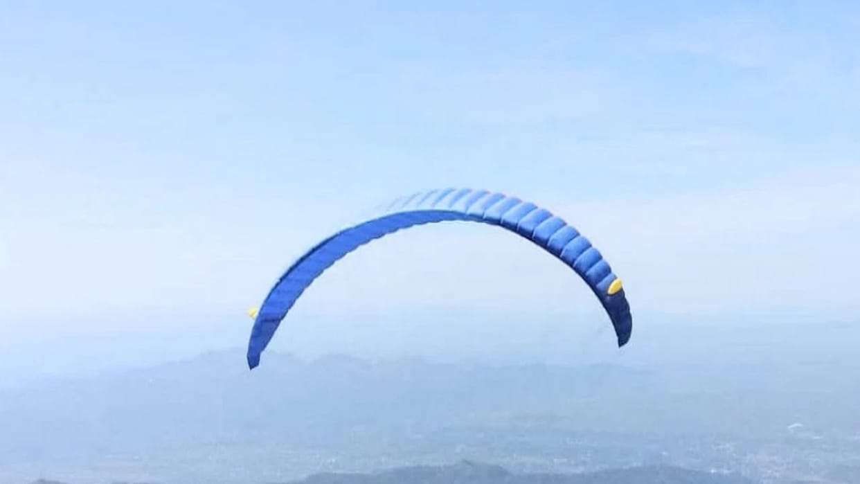 Foreign national injured after falling while paragliding at Patalsu Peak, flight was from Bir