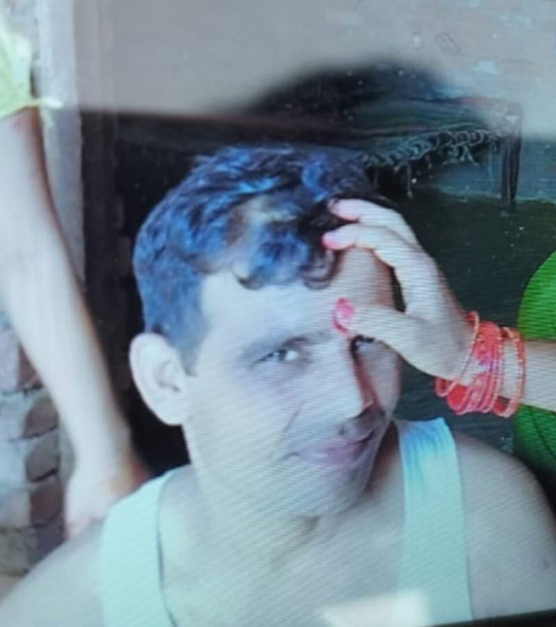 Bijnor: Bike hit by bullock cart, husband died painfully in front of wife