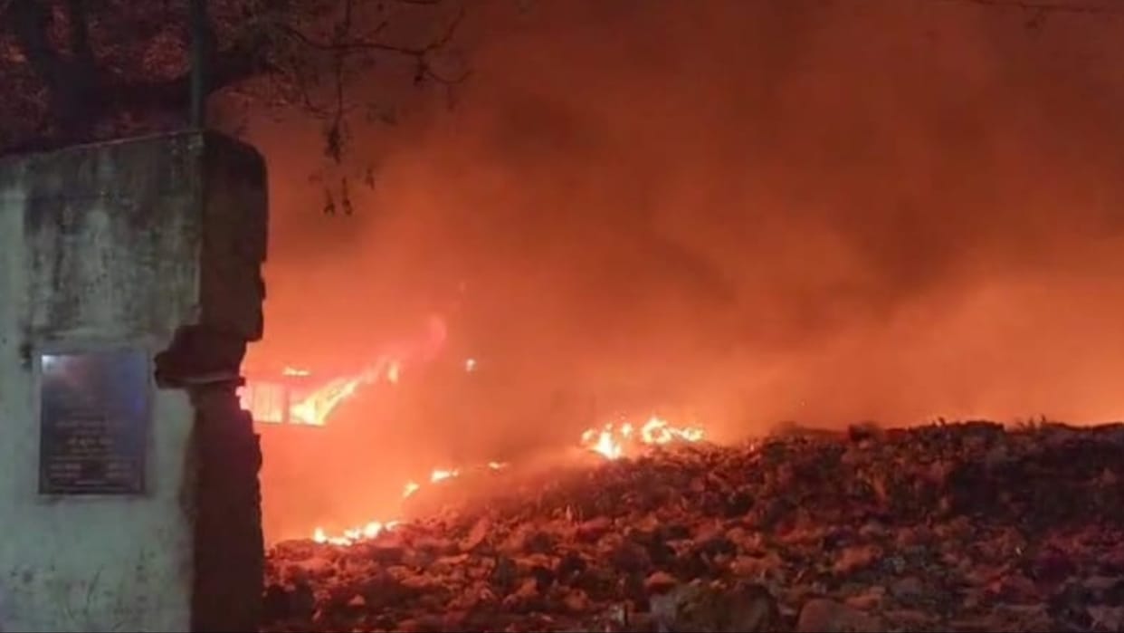 Rewari: Fire broke out at six places due to fireworks on Diwali, loss worth lakhs