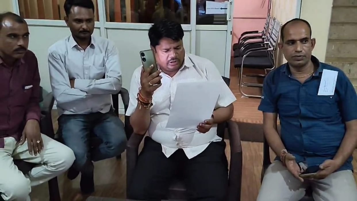 Shivpuri: Pohri MLA Kailash Kushwaha is worried about increasing incidents of theft in area, warned police