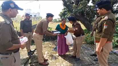 Uttarakhand police initiative on Diwali visited senior citizens homes elderly became emotional Watch Photos