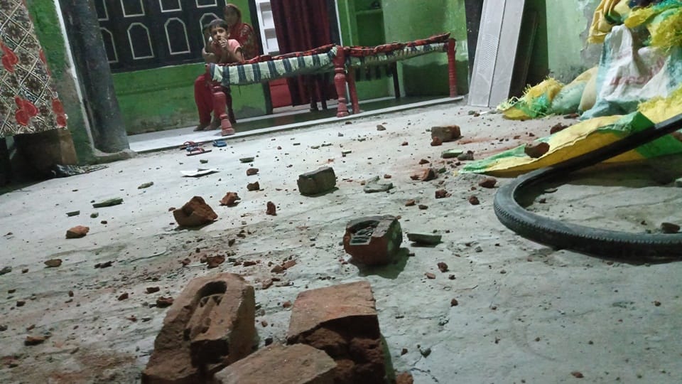 Moradabad: Dispute after Panchayat in Agwanpur... Heavy stone pelting at councillor house, three women injured