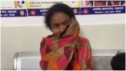 Dindori Triple Murder Husband dies, hospital management makes pregnant wife clean blood from bed inside story