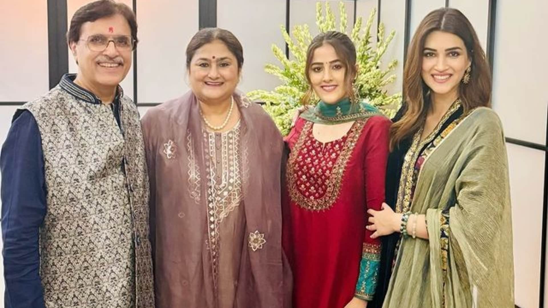 Do Patti actress Kriti Sanon shared pictures from Diwali celebration along with rumored boyfriend Kabir Bahia