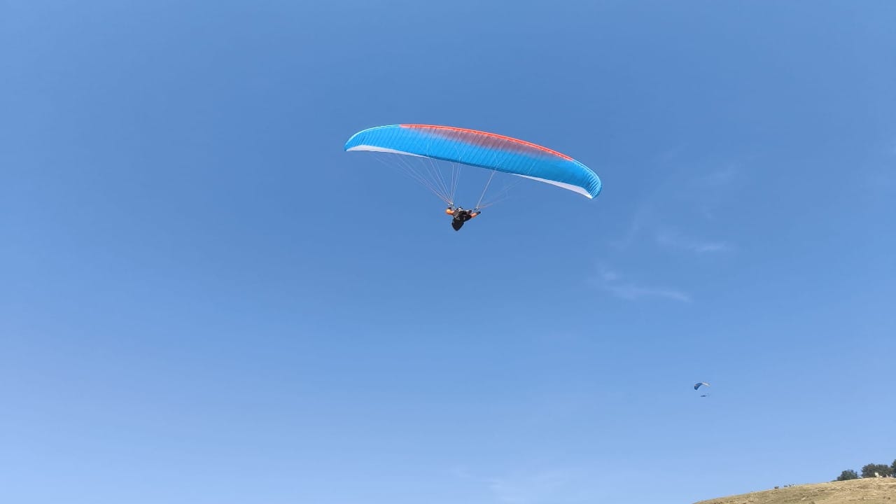 Paragliding world cup started in Bir Billing valley, human birds took flight