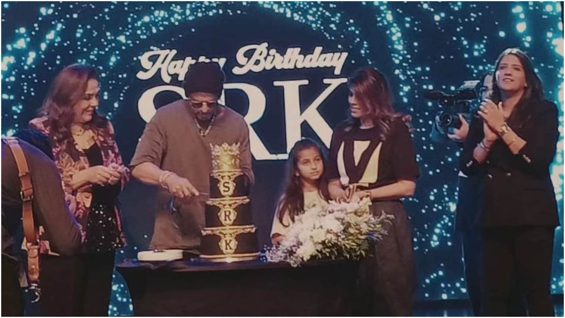Shah Rukh Khan celebrates 59th birthday danced with fans promises to entertain next ten years special films