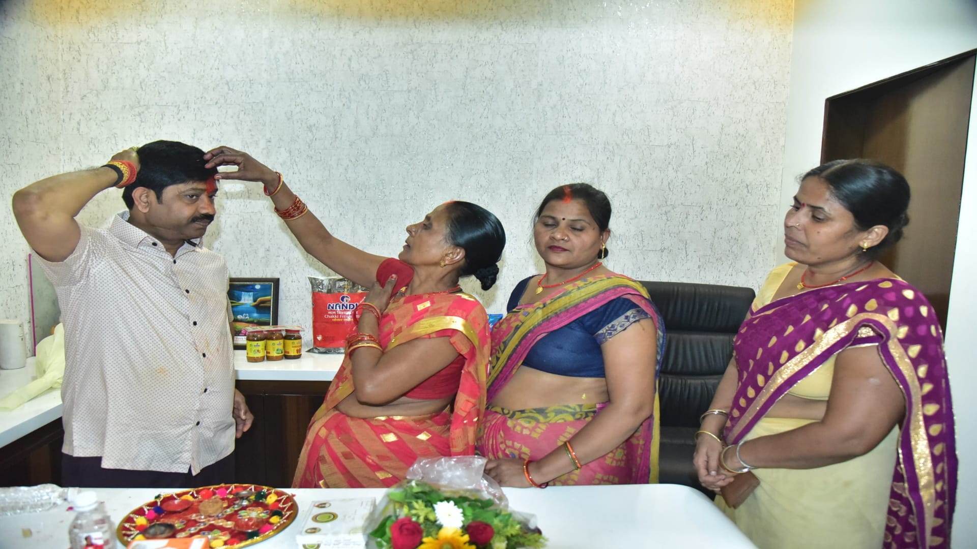 Bhai Dooj 2025 Yamraj Puja Significance on Bhaiya Dooj Know Chandra Importance