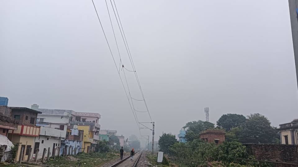 air pollution increased in Balrampur After Diwali people having trouble breathing due to haze
