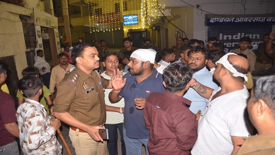 Late night fight over money transaction in Ruby Bar