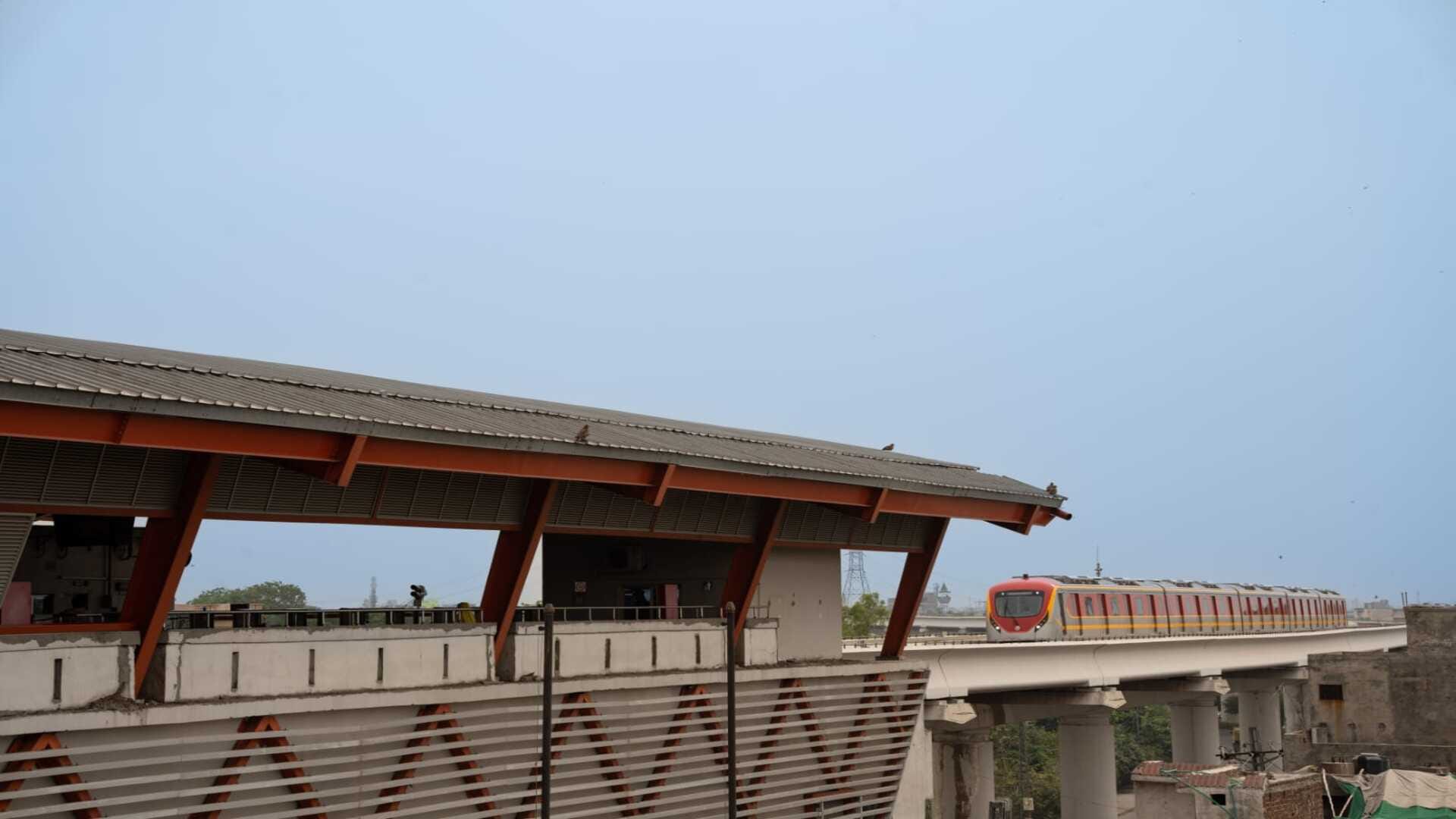 Delhi Metro vs Pakistan Metro Train Comparison Difference All You Need to Know
