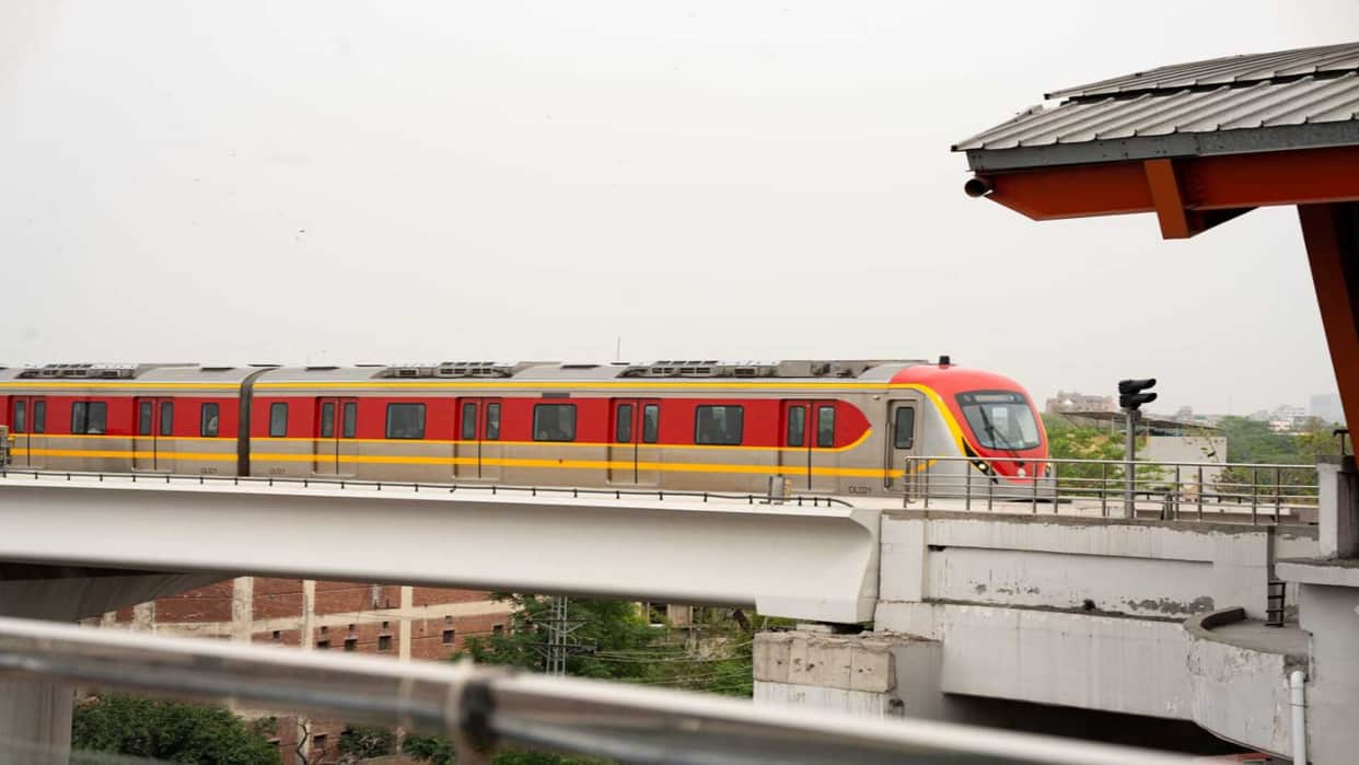 Major hurdle for Rithala-Kundli Metro to be cleared; 400 kV power lines to be shifted.