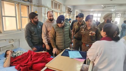 ग्रेनेड हमले में घायल हुए व्यक्ति