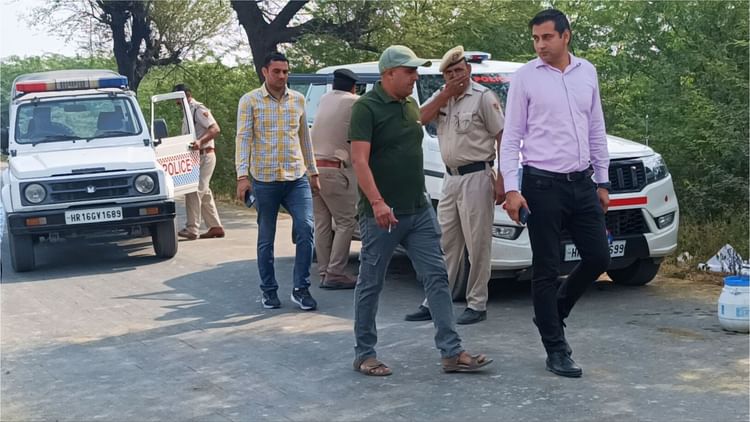 Haryana: भिवानी में हत्या कर झाड़ियों में फेंका शव, मृतक की शिनाख्त में जुटी पुलिस