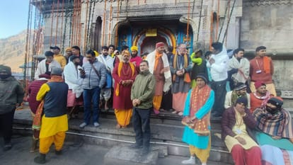 Chardham Yatra 2024 Kedarnath Dham Doors Closed Today for Winter in Rudraprayag Uttarakhand News in Hindi