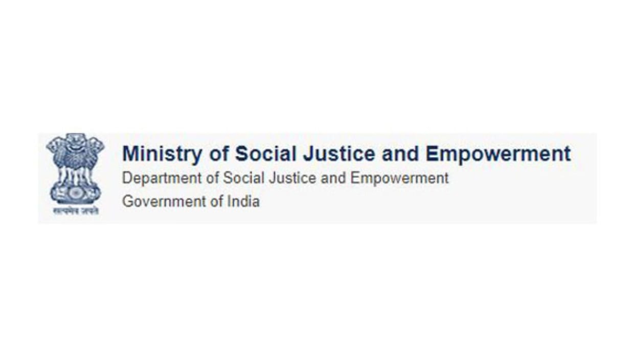 SC status for converts Government extends tenure of Commission till next year news in hindi