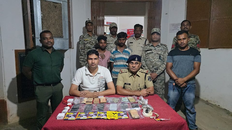 Lakhs stolen from mobile shop in Keshkal both accused arrested within 24 hours in Kondagaon