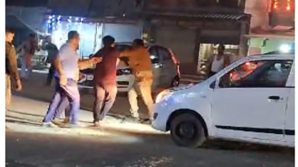 Saharanpur: Policemen beaten publicly, accused of assault released from the police station