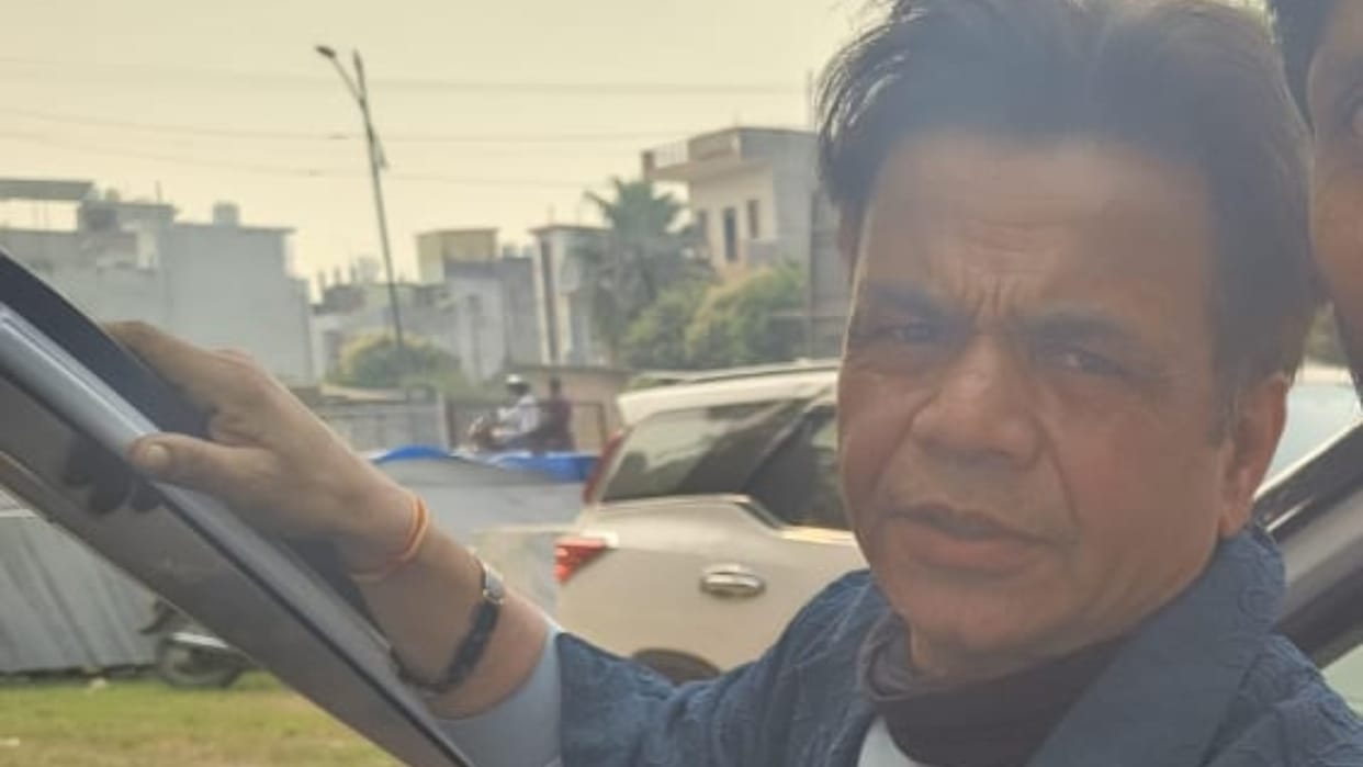 Actor Rajpal Yadav will conduct the Parvati Shivling Mahayagna in his native village in shahjahanpur