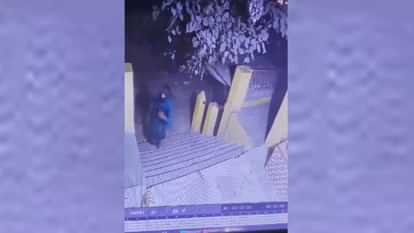 Bahraich: Theft in jweller's shop in fakharpur thana.