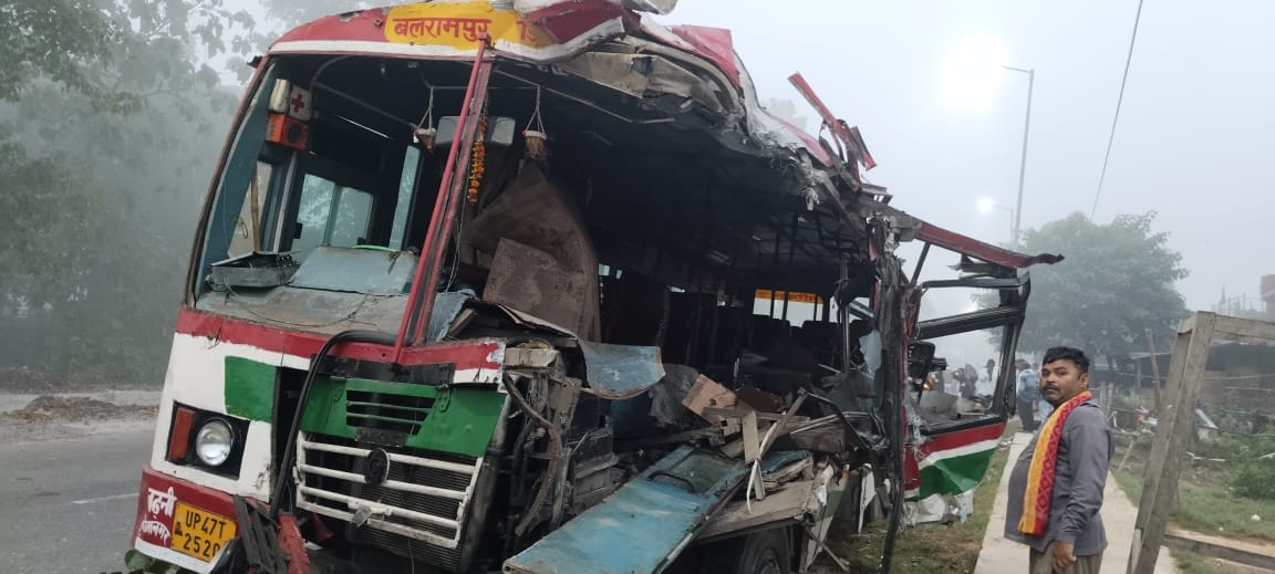 Roadways bus collides with trolley parked due to fog in Balrampur.