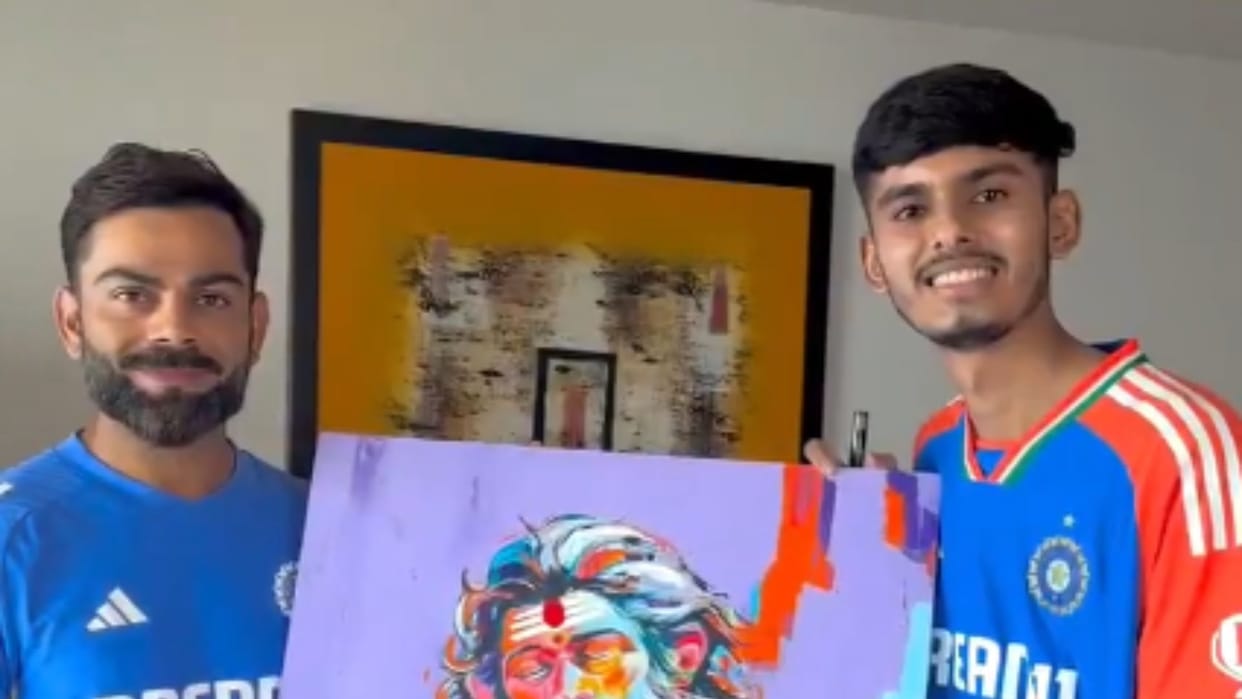 virat kohli got special gift from fan video goes viral after india looses series from newzealand see