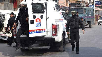 J&K: 'पहले बजट में सभी समस्याओं का समाधान संभव नहीं; हमारी सरकार उम्मीदों पर खरा उतरने की करेगी कोशिश', उमर