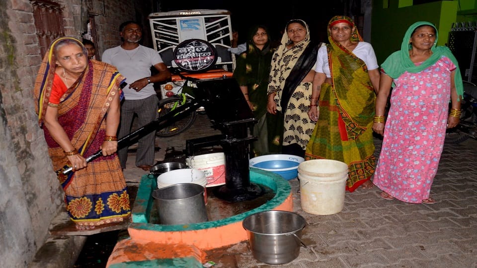 Regular water is not coming in Municipal Corporation taps